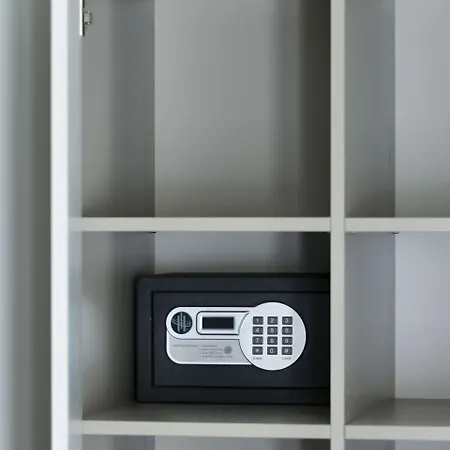 Nouvel Du Commerce 3*