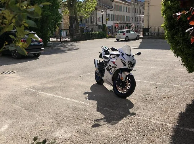 Nouvel Du Commerce Отель