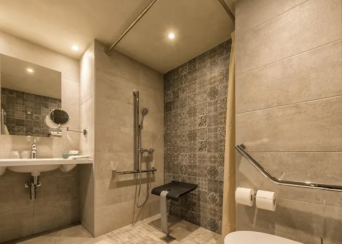 Отель Nouvel Du Commerce