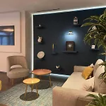 Nouvel Du Commerce Hotel