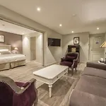 Nouvel Du Commerce Hotel 3*