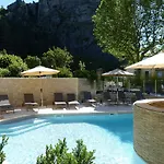 Nouvel Du Commerce Hotel