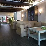 Nouvel Du Commerce Hotel