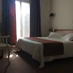 Nouvel Du Commerce Hotel 3*