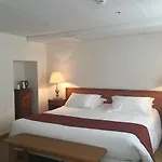 Nouvel Du Commerce Hotel 3*
