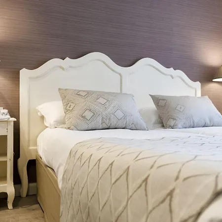 Nouvel Du Commerce 3* Castellane