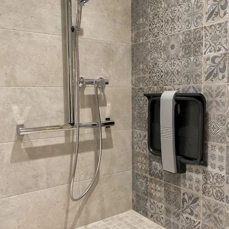 Nouvel Du Commerce 3*