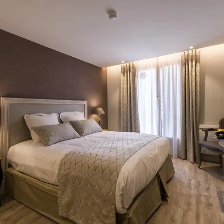 Nouvel Du Commerce Hotel 3*