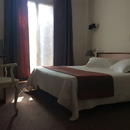 Nouvel Du Commerce Hotel 3*