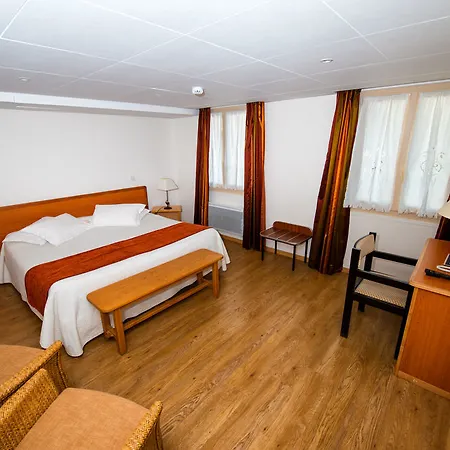 Nouvel Du Commerce 3*