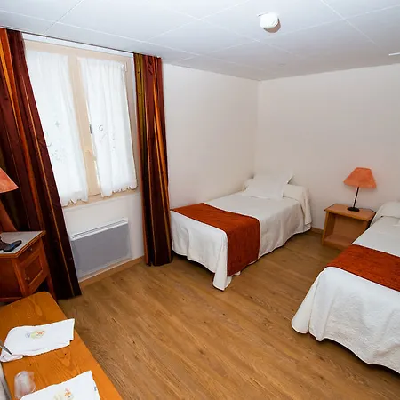 Nouvel Du Commerce Hotel