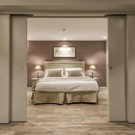 Nouvel Du Commerce 3*