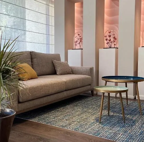 Nouvel Du Commerce 3*