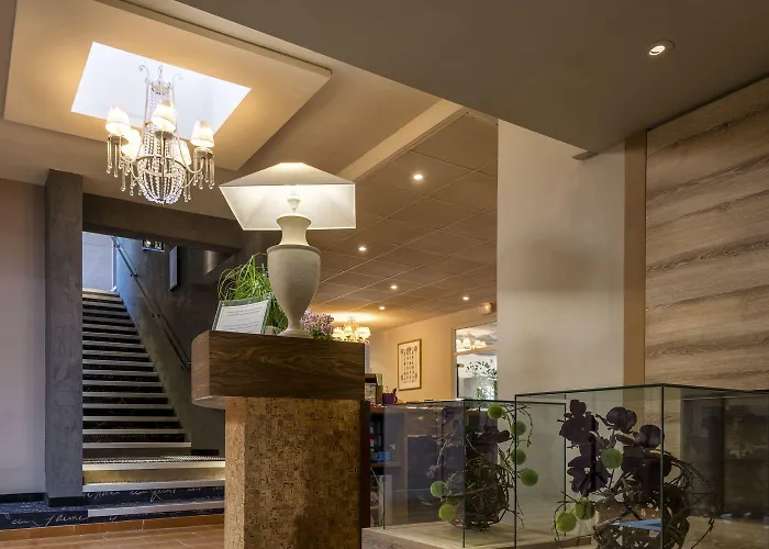 Nouvel Du Commerce Hotel 3*