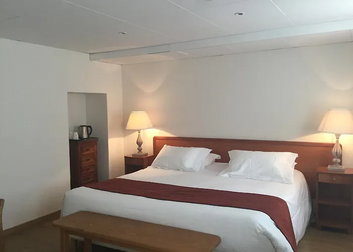 Nouvel Du Commerce Hotel 3*