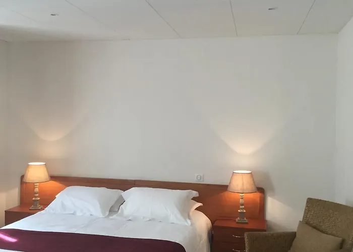 Nouvel Du Commerce 3* Castellane